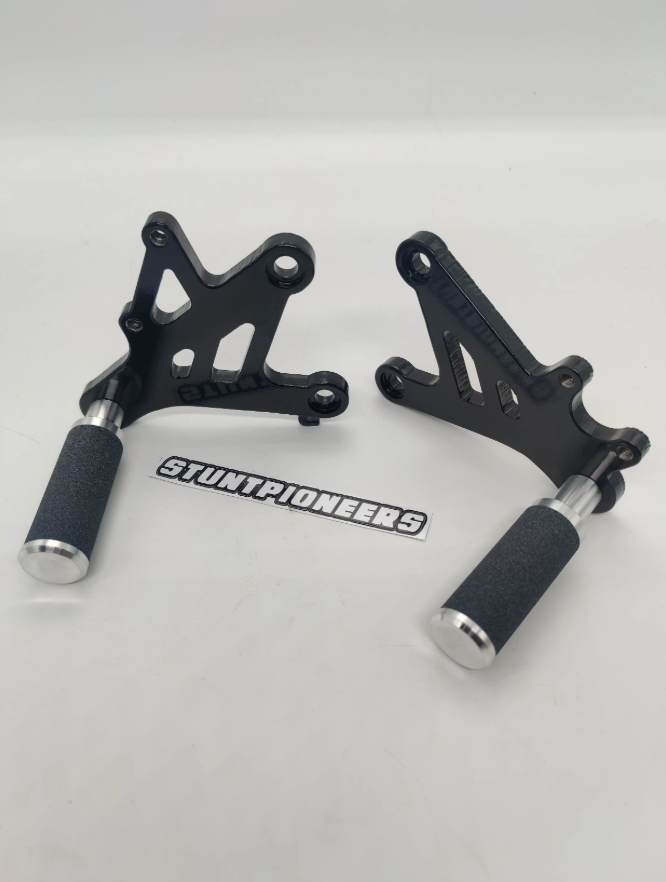 Kawasaki ZX6R 2003-2004 Steel Rearsets